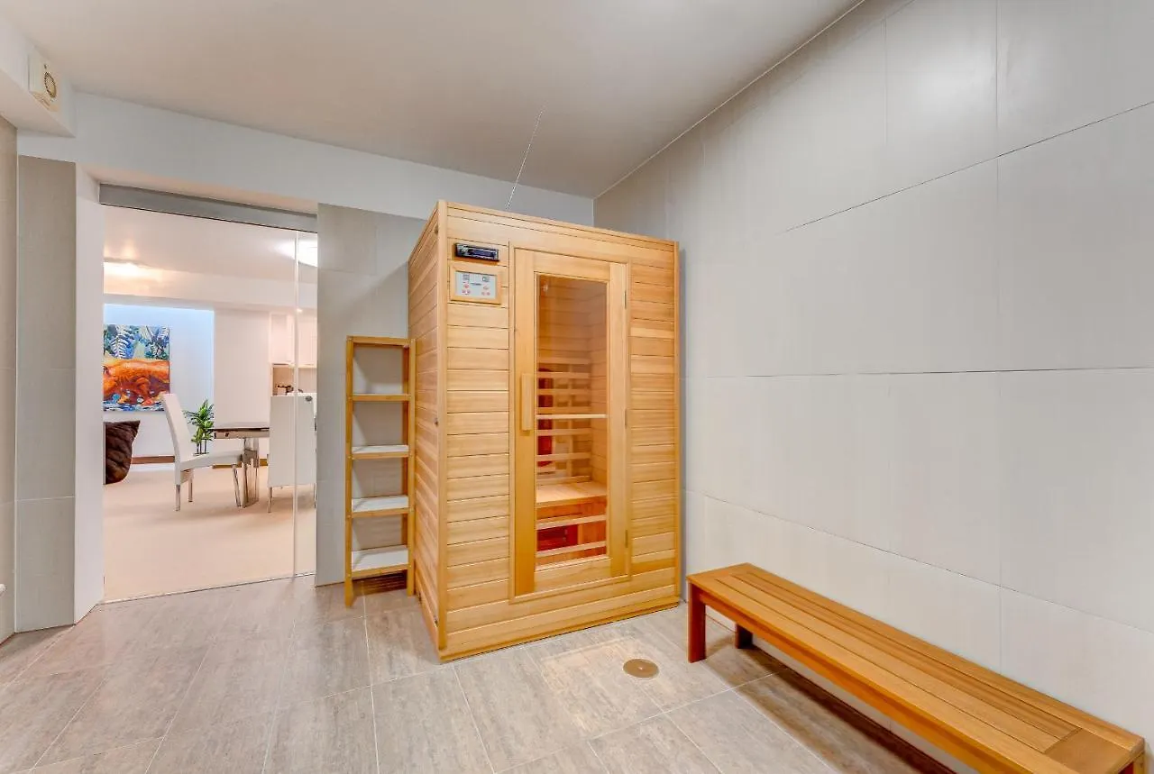 El Duque Private Lux Villa 아데제 0*,  스페인